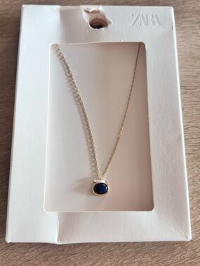 Zara Gold-Tone Chain with Deep Blue Oval Stone Pendant